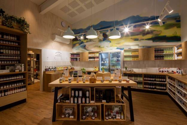 Barker's Foodstore & Eatery